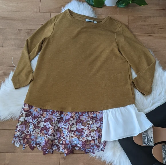 LOGO - Terry Top with Poplin Ruffle Hem - Picture 12 of 12